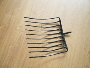 fork/steel fork/garden fork 